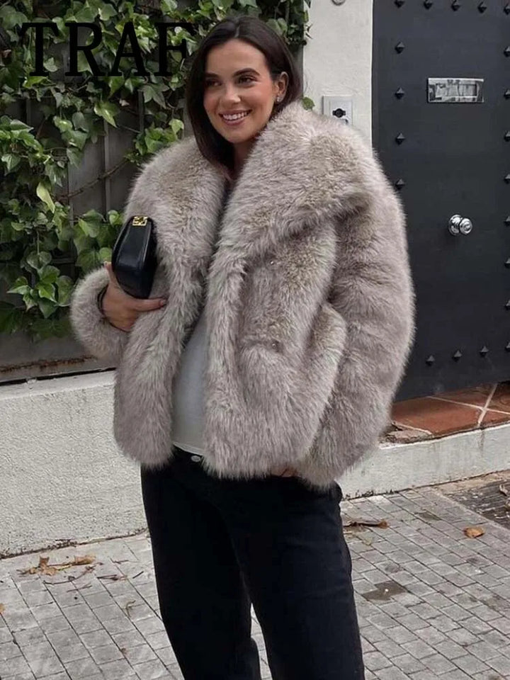 Emma | Premium jakke i imiteret pels